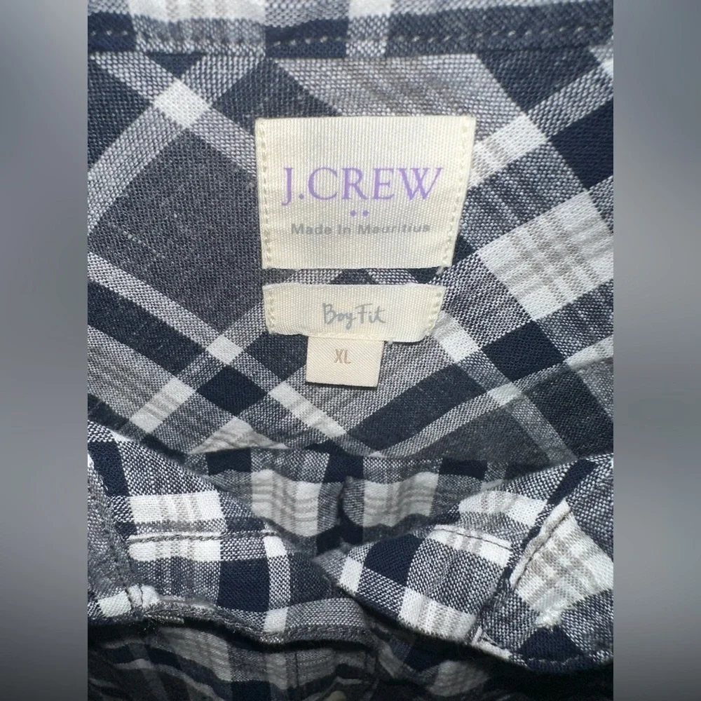 J. CREW Shirt Womens Size XL Navy White Gingham Check Plaid Pattern Boy Fit - Picture 3 of 6